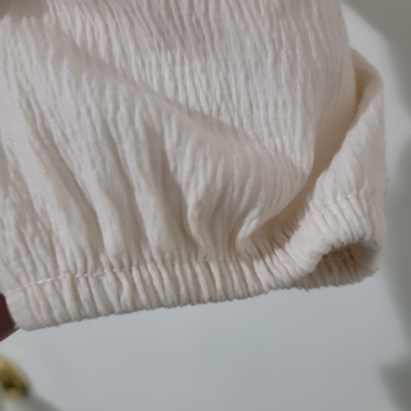 Elegant Off white/Cream Women's Top - Picture 4 of 5